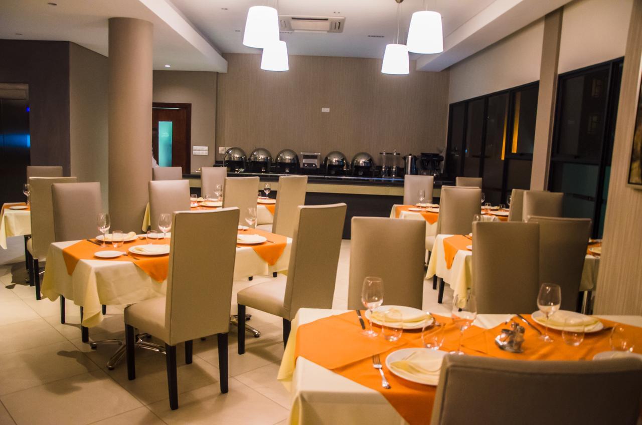 Hotel Selton Киншаса Экстерьер фото
